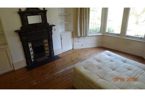 1 bedroom terraced house to rent, Ninian Road, Roath, Cardiff