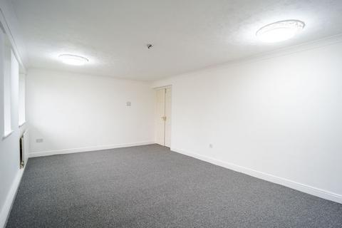 2 bedroom apartment for sale, Woodhall Park, Northowram, HX3