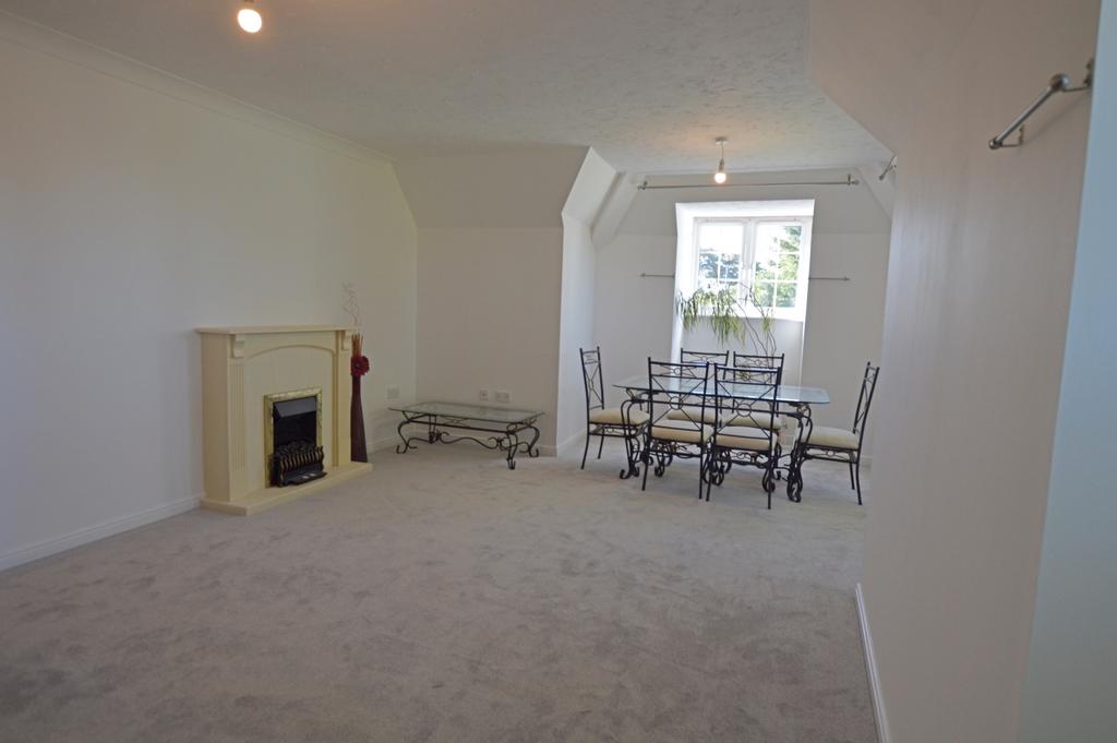 Apartment in Bournemouth - View 2