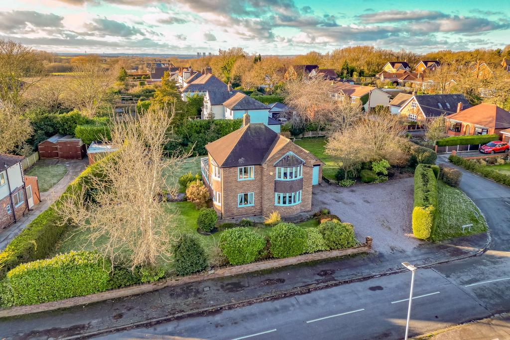 Hillside Road, Appleton, WA4 3 bed detached house for sale £699,950