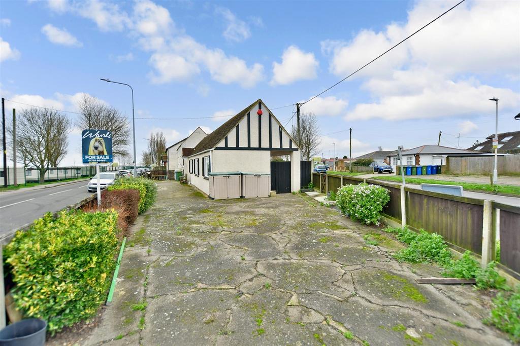 Driveway/Parking