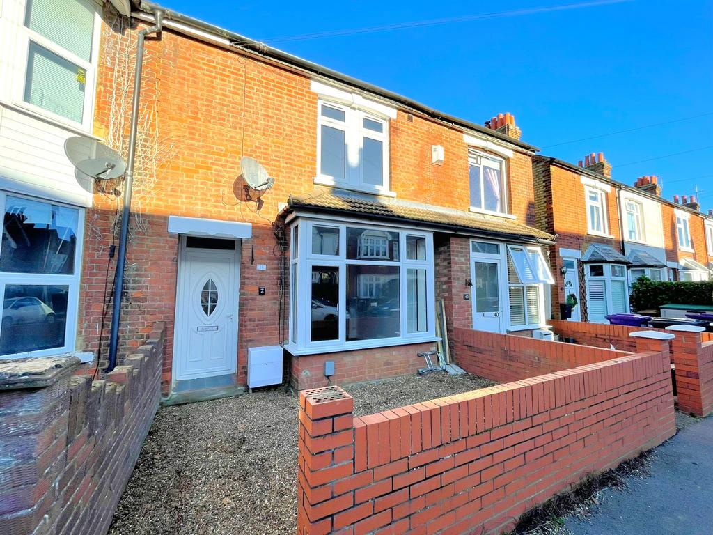 Lancaster Road, Hitchin, SG5 3 bed semidetached house £1,600 pcm (£
