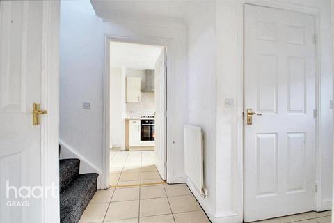 3 bedroom terraced house to rent, Caspian Way, Purfleet