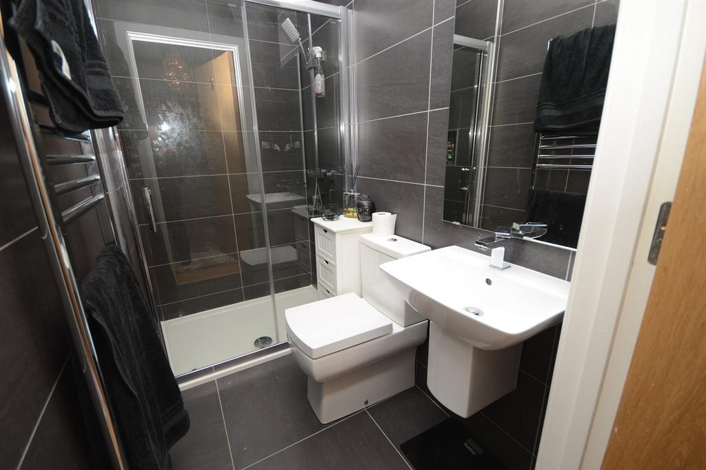 En suite shower room