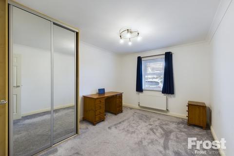 2 bedroom apartment to rent, Sidney Road, Walton-on-Thames, Surrey, KT12