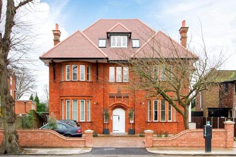 undefined, Elm Avenue, Ealing, London, UK, W5