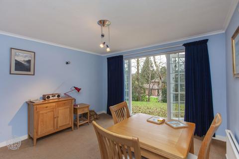 13 Sandfield Drive, Lostock, Bolton, BL6 4DU