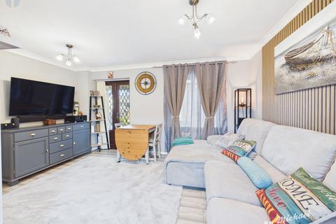 2 bedroom terraced house for sale, Batt Furlong, Aylesbury