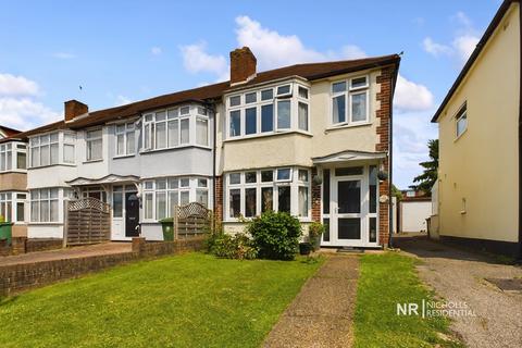 3 bedroom end of terrace house for sale, North Cheam SM3