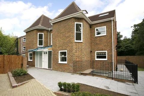 2 bedroom apartment for sale, Church Road, Ham, Richmond, TW10