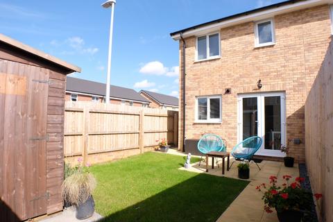 2 bedroom semi-detached house to rent, Townsend Street, Brunel Wood, Swansea, SA1