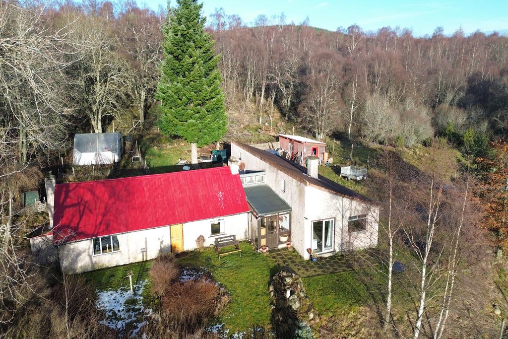 Juniper Hill, Carrbridge 4 bed detached house for sale £380,000