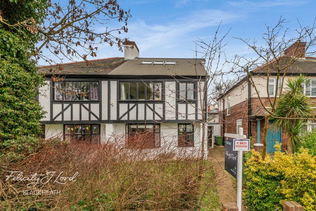 Shrewsbury Lane, Shooter's Hill, SE18 5 bed semidetached house for sale £700,000