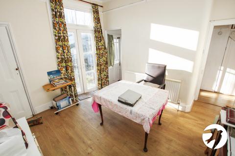 42 Dunvegan Road, London, SE9 1SA