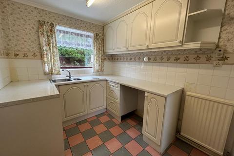 18 Farnsworth Close, Ashton-under-lyne, OL7 9BN