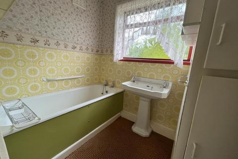 18 Farnsworth Close, Ashton-under-lyne, OL7 9BN