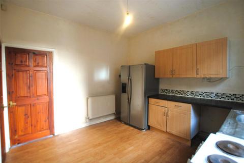 3 bedroom end of terrace house for sale, Birch Street, Lancashire OL7