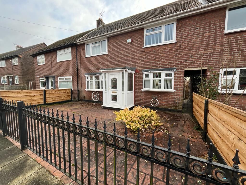 Stamford Drive, Stalybridge SK15 3 bed terraced house for sale £180,000