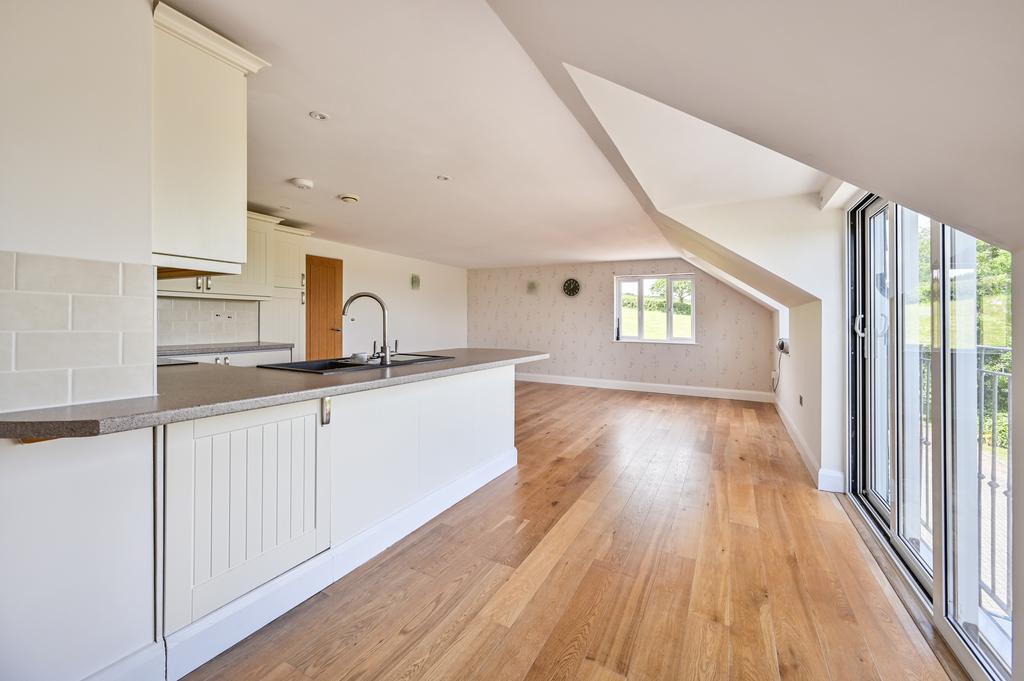 5 Meadow View-16