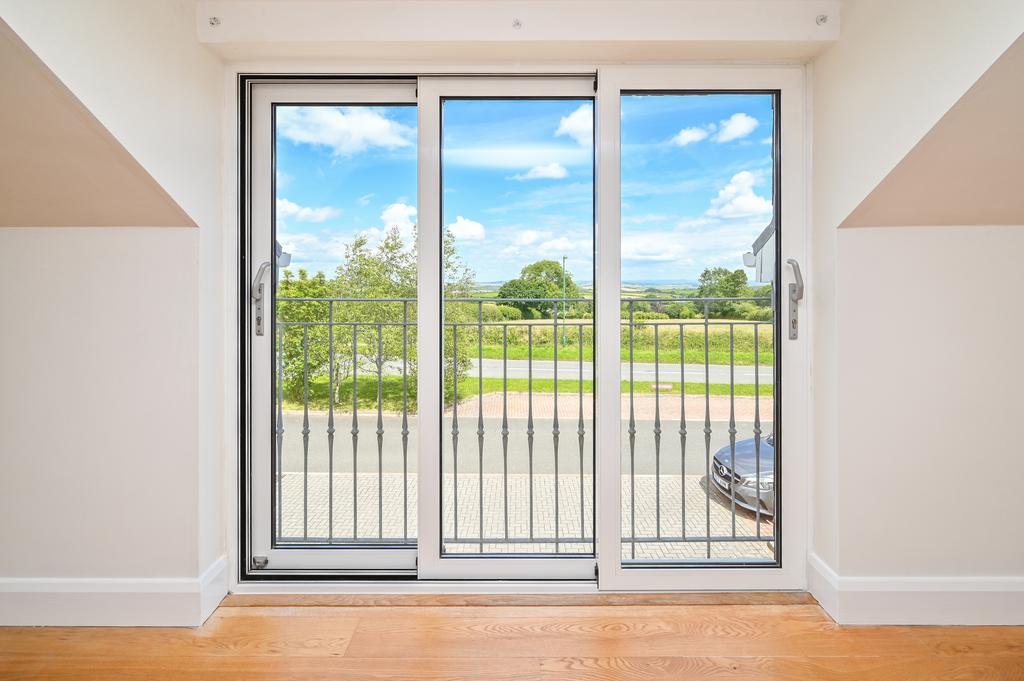 5 Meadow View-18