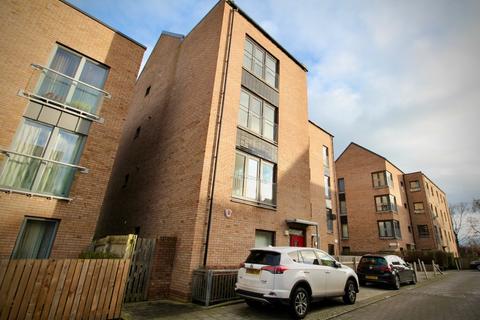 2 bedroom flat to rent, Garvald Street, Liberton, Edinburgh, EH16