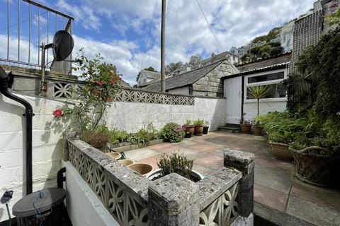 Hillway West Looe Hill, West Looe, Looe, PL13 2HE
