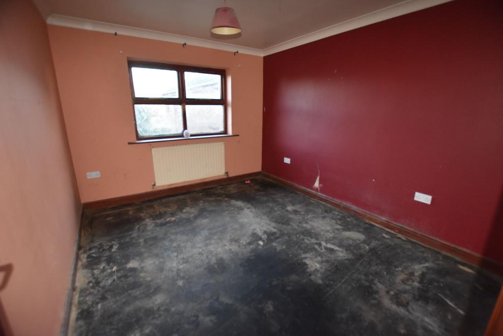 Green Lane West, Freckleton, PR4 2 bed semidetached bungalow £130,000