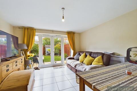 5 Arnhem Way, Saighton, Chester, CH3 6GE