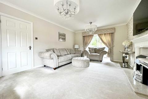 4 bedroom detached house for sale, Sullivan Way, Basildon SS16