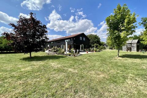 Blossom Barn Peartree Lane, Bulphan, Upminster, RM14 3SP