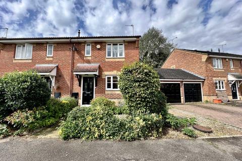 8 Mopsies Road, Basildon, SS14 1GA