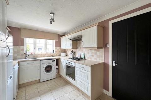 8 Mopsies Road, Basildon, SS14 1GA