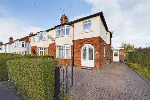 3 bedroom semi-detached house for sale - Sandon Road, Newton, Chester, CH2