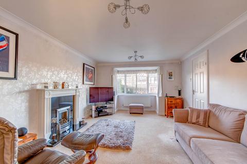 4 bedroom detached house for sale - Fircroft Close, Stoke Heath, Bromsgrove, Worcestershire, B60