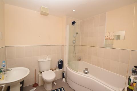 6 bedroom terraced house to rent, Horsa Gardens, Hatfield AL10