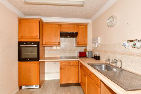 1 bedroom flat for sale, Prospect Road, Hythe, Kent