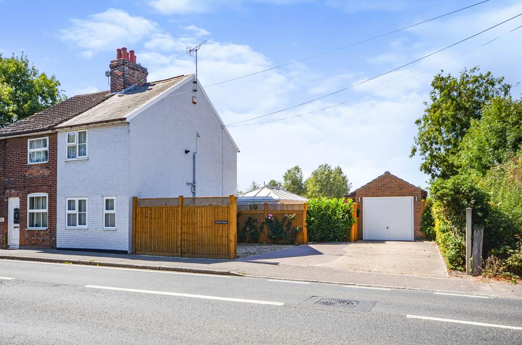 Halstead Road, Eight Ash Green... 2 bed semidetached house for sale