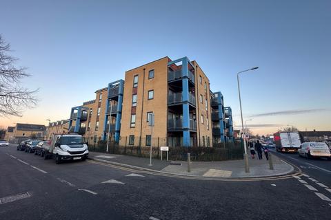 2 bedroom apartment to rent, Richard Moore Court, Dagenham Essex, RM10