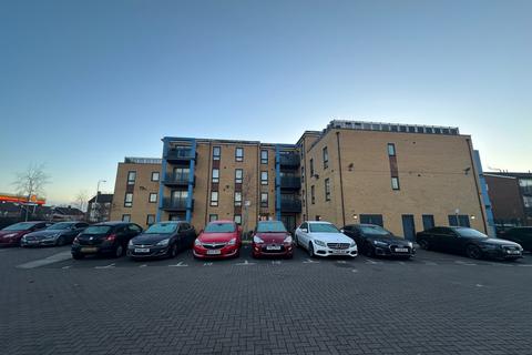 2 bedroom apartment to rent, Richard Moore Court, Dagenham Essex, RM10