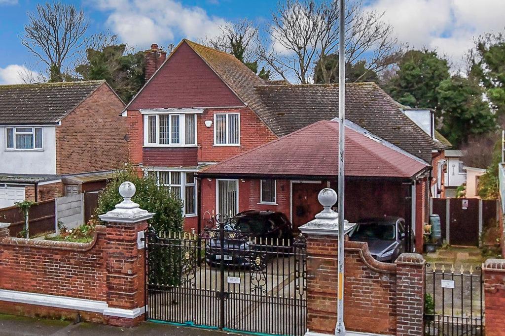 Cuthbert Road, WestgateOnSea, Kent 4 bed detached house for sale £690,000