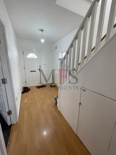 6 bedroom house to rent, The Heights, Northolt, UB5
