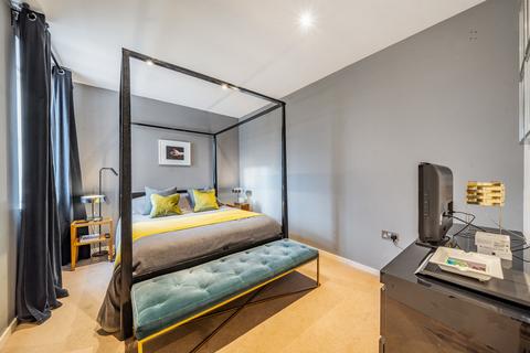 2 bedroom flat for sale, Elmington Road, Camberwell, SE5