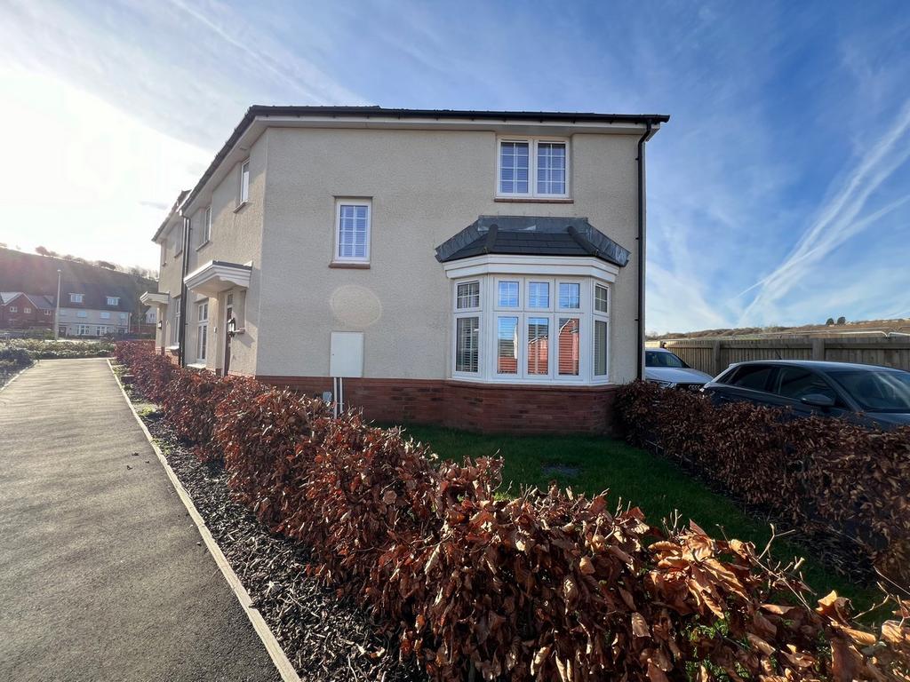 Ffordd Maendy Tonyrefail Tonyrefail 4 bed semidetached house for