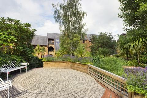 1 bedroom apartment for sale, Dolphin Court, Kingsmead Road