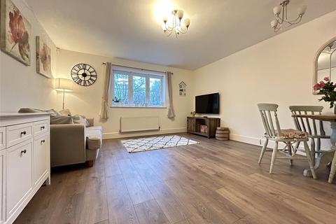 2 bedroom apartment for sale - Summer Court, Sindlesham, Wokingham, Berkshire, RG41