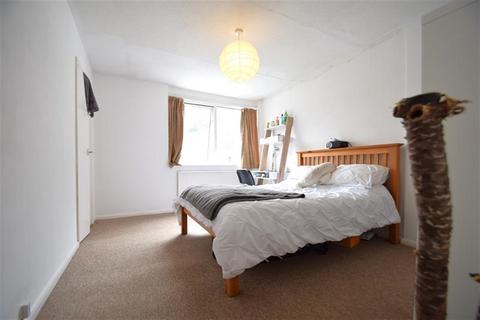 21 Sparkford Close, Winchester, SO22 4NH
