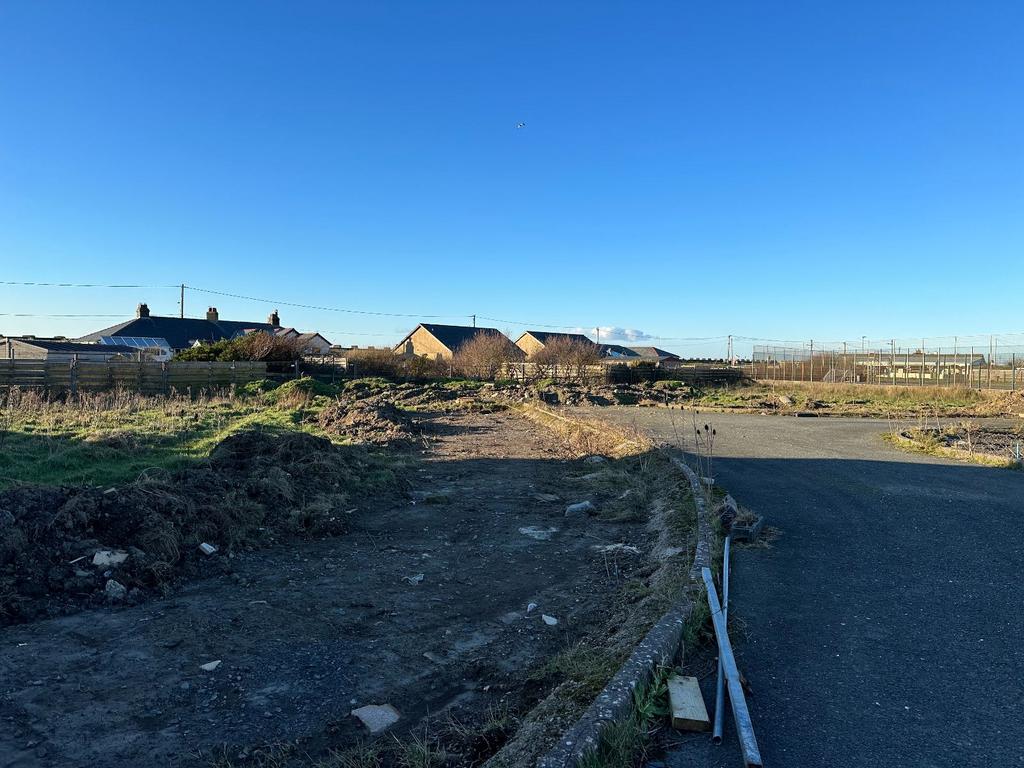 Plots at Heol Seithendre, Fairbourne, LL38 2EY 2 bed property with land