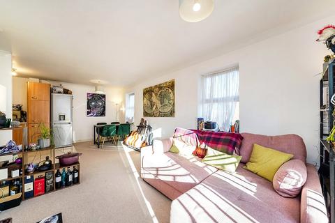 2 bedroom apartment for sale, De Havilland Square, Piper Way, Ilford, IG1