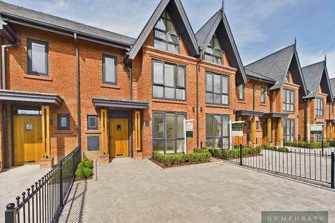 4 bedroom townhouse for sale, Beaufort Court, Lache Lane, Chester, CH4