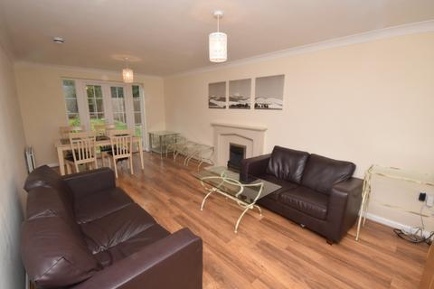6 bedroom house to rent, The Runway, Hatfield AL10